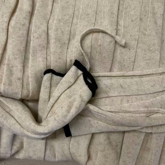 ✨ SALE DISSH Flora Knit Midi Dress - Picture 6 of 7